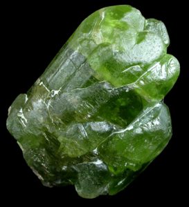 peridoto gema-peridoto piedra-peridoto pedra-peridoto-gemology-cleo-peridot